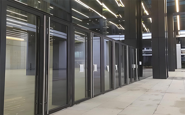 昆玉玻璃地弹门 昆玉玻璃地弹门