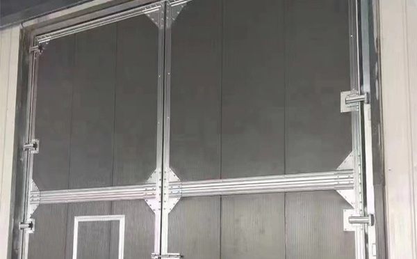 昆玉兰州厂房工业门选购与使用指南：打造高效安全的生产环境