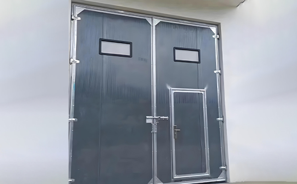 昆玉厂房保温门