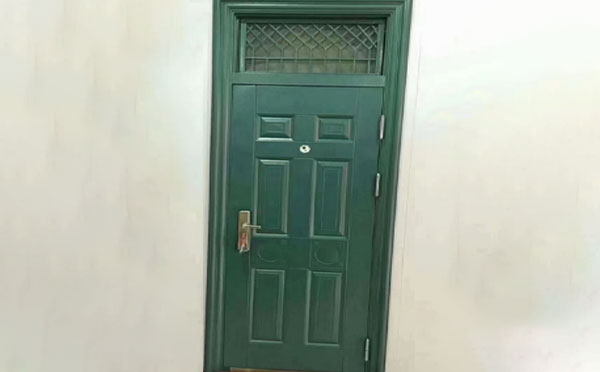 昆玉学校教室门