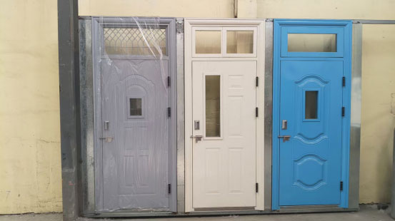 昆玉学校教室门