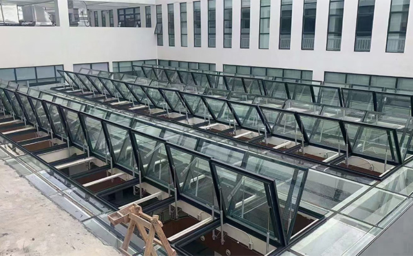 百安科技有限公司近期昆玉排烟窗项目案例分享
