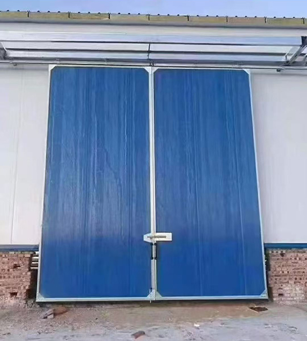 昆玉工业门在大型仓储物流通道中的应用实例